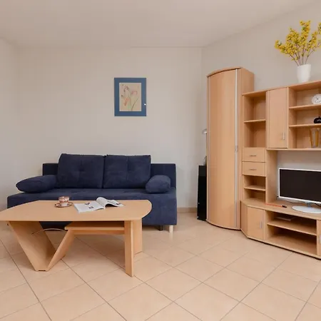 Pejzazowa Apartment Metro Wilanowska Mokotow By Noclegi Renters Warszawa Eksteriør bilde
