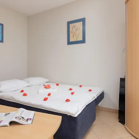 Pejzazowa Apartment Metro Wilanowska Mokotow By Noclegi Renters Warszawa Eksteriør bilde