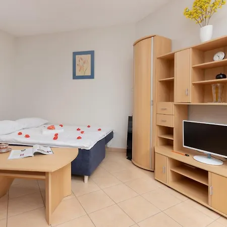 Pejzazowa Apartment Metro Wilanowska Mokotow By Noclegi Renters Warszawa Eksteriør bilde
