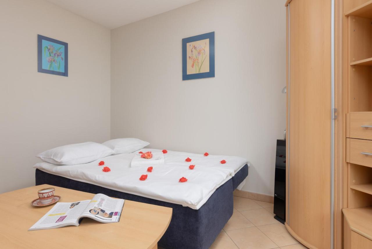 Pejzazowa Metro Wilanowska Mokotow By Renters Warszawa