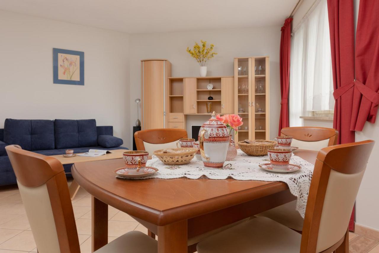 Pejzazowa Metro Wilanowska Mokotow By Renters Warszawa
